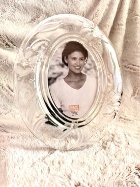 4x6 Fifth Avenue Crystal Frame Etched with Floral Accents